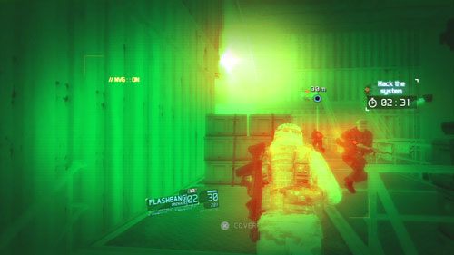 Po wbiegnięciu po schodach rozprawiamy się z dwoma przeciwnika i szybko wybiegamy piętro wyżej rzucając granat lub flashbang w przeciwników - Misja 8 Deep Fire | Wyzwania w Ghost Recon - Future Soldier - Tom Clancys Ghost Recon: Future Soldier - poradnik do gry