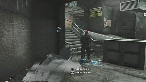 Wpadniemy tak na strażnika, który po krótkiej chwili odwróci się do nas plecami i zacznie wychodzić po schodach - Misja 10 Gallant Thief (3) | Wyzwania w Ghost Recon - Future Soldier - Tom Clancys Ghost Recon: Future Soldier - poradnik do gry