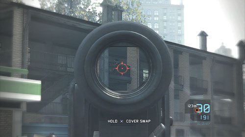 Kolejnych snajperów spotkamy przedzierając się przed ulicę - Misja 11 Invisible Bear | Wyzwania w Ghost Recon - Future Soldier - Tom Clancys Ghost Recon: Future Soldier - poradnik do gry