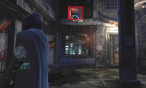 Skorzystaj z haka, aby dostać się do szybu wentylacyjnego pokazanego na screenie - Zbadaj sprawę zniknięcia Batmana - Opis przejścia - Batman: Arkham City - Harley Quinns Revenge - poradnik do gry