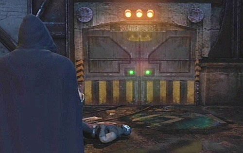 Przejdź przez drzwi obok schodów - Zbadaj sprawę zniknięcia Batmana - Opis przejścia - Batman: Arkham City - Harley Quinns Revenge - poradnik do gry