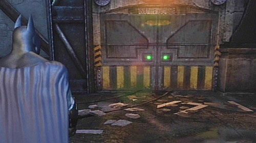 Za drzwiami czeka 8 przeciwników - Przesłuchaj trzech zbirów - Opis przejścia - Batman: Arkham City - Harley Quinns Revenge - poradnik do gry