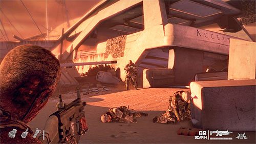 Kolejne zadanie to przedostanie się do wnętrza jachtu z zabitym snajperem i możesz w tym celu wybrać dziury w kadłubie znajdujące się po jego lewej i prawej stronie - Rozdział XIII - Adams - Podążaj za sygnałem Lugo | Opis przejścia - Spec Ops: The Line - poradnik do gry