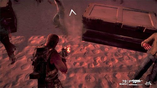 Po odzyskaniu kontroli nad Walkerem możesz zachować się na dwa zasadnicze sposoby, a mianowicie rozstrzelać ludność cywilną (screen 1) lub wypuścić serię strzałów ostrzegawczych wycelowanych w powietrze lub w ziemię (screen 2) - Rozdział XIII - Adams - Wynoś się stąd | Opis przejścia Spec Ops The Line - Spec Ops: The Line - poradnik do gry