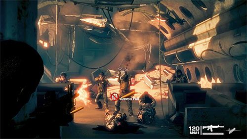 Po dotarciu do celu podróży gra wyświetli scenkę ze spotkania z uchodźcami przetrzymującymi zakładnika - Rozdział I - The Evacuation - Uratuj patrol alfa | Opis przejścia - Spec Ops: The Line - poradnik do gry