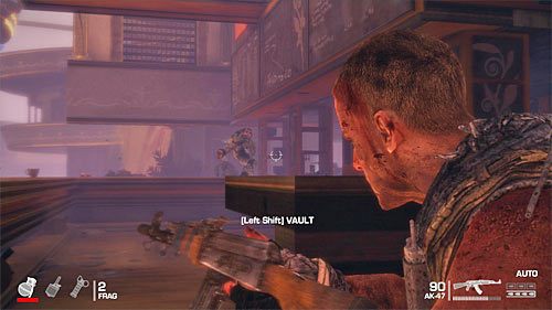 Gdy tylko wylądujesz na niższym balkoniku schowaj się za najbliższą zasłoną i przystąp do atakowania zmierzających w Twoją stronę przeciwników - Rozdział XI - Alone - Przebijaj się do przodu | Opis przejścia Spec Ops The Line - Spec Ops: The Line - poradnik do gry