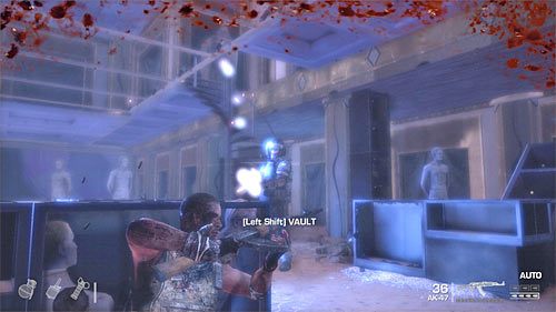 Docelowo musisz doprowadzić do sytuacji, w której elitarny żołnierz zatrzyma się niedaleko Walkera - Rozdział XI - Alone - Przebijaj się do przodu | Opis przejścia Spec Ops The Line - Spec Ops: The Line - poradnik do gry