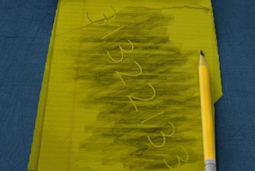 Otwórz INV i przesuń na Pencil na Pad of paper - Vault - Anna, Ed, Ray, Bennet (1) | Opis przejścia Resonance - Resonance - poradnik do gry