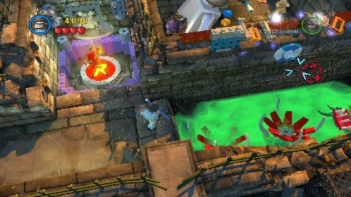 Użyj drążka Robina w przygotowanym do tego miejscu z prawej, tuż nad basenem z kwasem (obrazek) - Awantura w Arkham | Opis przejścia LEGO Batman 2 DC Super Heroes - LEGO Batman 2: DC Super Heroes - poradnik do gry