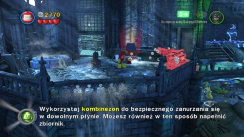 Z klocków przy wejściu złóż podest, na którym pojawi się kombinezon dla Robina - Misja w Arkham | Opis przejścia LEGO Batman 2 DC Super Heroes - LEGO Batman 2: DC Super Heroes - poradnik do gry