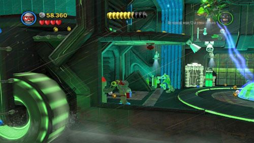 W pomieszczeniu z trzema elektrycznymi strumieniami rozpraw się najpierw z cyborgami - Chemiczny ślad | Opis przejścia LEGO Batman 2 DC Super Heroes - LEGO Batman 2: DC Super Heroes - poradnik do gry