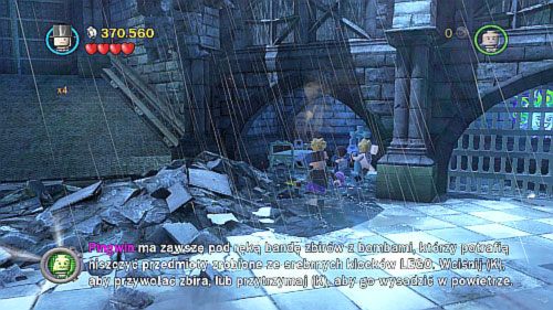 Misja w Arkham - na prawo od schodów prowadzących do pomieszczenia ze Strachem na wróble jest cela - Obywatele w opałach | Inne | LEGO Batman 2 DC Super Heroes - LEGO Batman 2: DC Super Heroes - poradnik do gry