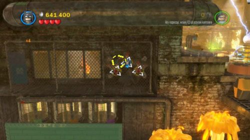 Przepis na katastrofę - w palącej się części fabryki zaraz przed lokacją z trzema zbiornikami w ziemi - Obywatele w opałach | Inne | LEGO Batman 2 DC Super Heroes - LEGO Batman 2: DC Super Heroes - poradnik do gry