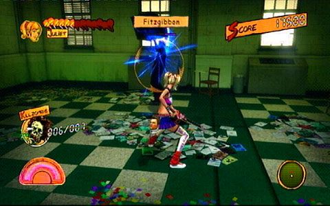 Pamiętaj również o szybki odskakiwaniu od celu, jak tylko zobaczysz, że zaczyna świecić się na niebiesko - 1 - Highschool - zombie w szkole | Opis przejścia Lollipop Chainsaw - Lollipop Chainsaw - poradnik do gry