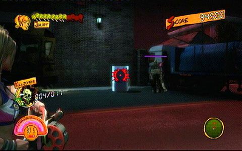 Ty drugich najlepiej pozbyć się strzelając w pobliską beczkę - 5 - Cathedral - zombie na budowie | Opis przejścia Lollipop Chainsaw - Lollipop Chainsaw - poradnik do gry