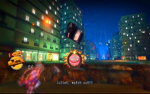 Zaraz po zakończeniu cut-scenki w stronę Juliet zaczną nadlatywać rozbite auta - 6 - Killabilly | Opis przejścia Lollipop Chainsaw - Lollipop Chainsaw - poradnik do gry