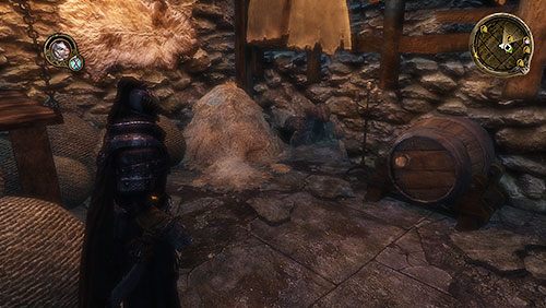 Zanim przejdziesz do kolejnego punktu na mapie zatrzymaj się w składziku tuż obok drzwi do kolejnych korytarzy - Bezpański pies (ZG) - Tunele Moles Town | Rozdział 7 - Mors Westford - Gra o tron - poradnik do gry