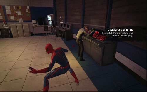 Chwilę później zostanie on zniszczony przez nieostrożnego strażnika - 02 - Escape Impossible - Opis przejścia - Niesamowity Spider-Man - poradnik do gry