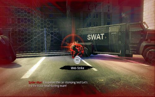 Musisz uskoczyć przed nią wciskając w odpowiednim momencie Y, a następnie zaatakować wroga Web Rushem (RB), jeśli wbije się w samochód - 03 - In the Shadow of Evils Past - archiwa Oscorps - Opis przejścia - Niesamowity Spider-Man - poradnik do gry