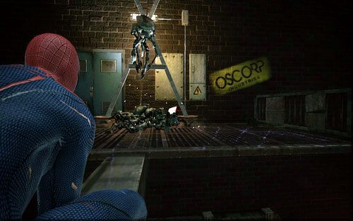 Znajdziesz tam stertę złomu, której musisz zrobić zdjęcie - 04 - The Thrill of the Hunt - Znajdźki - Niesamowity Spider-Man - poradnik do gry