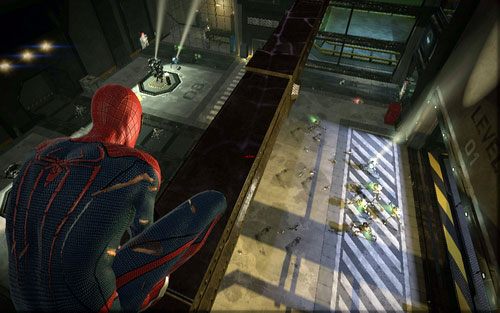 Po pokonaniu dużej armii robotów i zablokowaniu czterech przejść, przeskocz przez dziurę w kracie z lewej - 10 - Spider-Man No More! - Nagrania, Magazyny - Znajdźki - Niesamowity Spider-Man - poradnik do gry