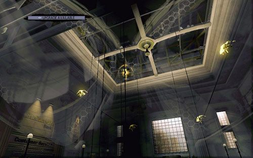 Po wkroczeniu do akcji oddziału SWAT przeleć z pomocą pajęczyny na rozbity sufit - St. Gabriels Bank - Znajdźki - Niesamowity Spider-Man - poradnik do gry