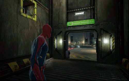 Idź korytarzem prosto, a następnie przedostań się do kanału wentylacyjnego z lewej - 03 - In the Shadow of Evils Past - tablet Connorsa - Opis przejścia - Niesamowity Spider-Man - poradnik do gry