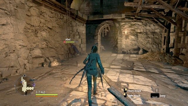 Zejdź na niższy poziom i przedostań się przez zniszczoną kratę w ścianie, by kontynuować - The Bloodless Stockade | Opis przejścia Dragons Dogma - Dragons Dogma - poradnik do gry