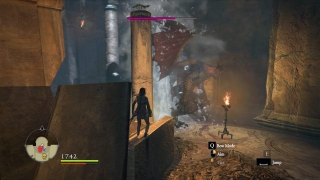 Za tronem bossa możesz znaleźć względnie bezpieczne schronienie do ataków dystansowych - Bitterblack Sanctum | Opis przejścia Dragons Dogma - Dragons Dogma - poradnik do gry