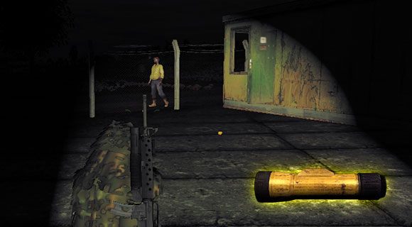 Każdy gracz rozpoczyna swoją wędrówkę z wybrzeża wyposażony w podstawową latarkę - DayZ: Latarki - DayZ - poradnik do gry