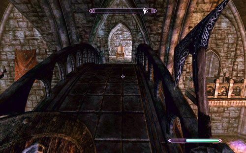 Za nią znajdziesz umieszczone obok siebie kratę oraz drzwi - Chasing Echoes | Ścieżka lorda wampirów | The Elder Scrolls V Skyrim Dawnguard - The Elder Scrolls V: Skyrim - Dawnguard - poradnik do gry