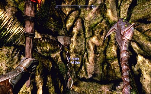 Płynąc razem z nurtem dotrzesz ponownie na brzeg, gdzie wąska ścieżka zaprowadzi cię do ukrytego przejścia - Touching The Sky (1) | Ścieżka lorda wampirów | TES V Skyrim Dawnguard - The Elder Scrolls V: Skyrim - Dawnguard - poradnik do gry