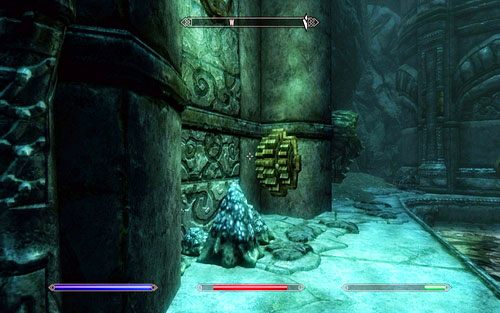 Pierwszą znajdziesz w lewym rogu pomieszczenia, drugą w prawym, trzecią na prawo przed mostem, a czwartą pod wodą - Lost to the Ages (2) | Wspólne zadania poboczne | TES V Skyrim Dawnguard - The Elder Scrolls V: Skyrim - Dawnguard - poradnik do gry