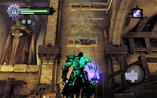 Przełącz się na drugą połówkę (przytrzymanie klawisza E) i odszukaj na pokazanej na powyższym screenie ścianie obszar, w którym można przystąpić do wspinaczki - Przeszukaj Miasto Umarłych - początek | Miasto Umarłych | Darksiders 2 - Darksiders 2 - poradnik do gry