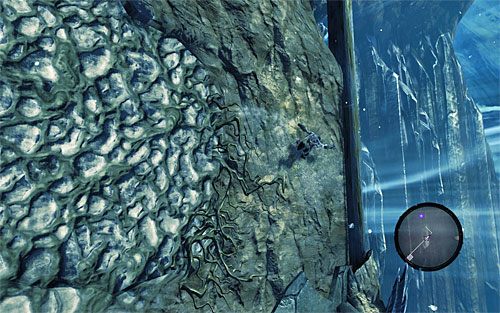 Zatrzymaj się po zauważeniu spadających bloków i dopiero gdy sytuacja się uspokoi kontynuuj wspinaczkę - Dotrzyj na szczyt Mrocznej Twierdzy (2) | Znajdź sposób na ocalenie Wojny - Darksiders 2 - poradnik do gry