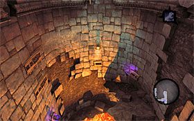 10) Przebiegnij ponownie po ścianie, tym razem zmierzając w stronę lewej krawędzi - Szrama - początkowa i centralna część lochu | DODATKOWE LOKACJE - Darksiders 2 - poradnik do gry