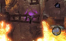 2) Zacznij przesuwać się w prawo, zatrzymując się dopiero w miejscu, w którym można złapać się wyższych krawędzi - Szrama - zdobycie i wykorzystanie szkieletowego klucza | DODATKOWE LOKACJE - Darksiders 2 - poradnik do gry