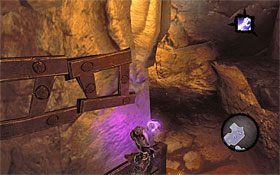 5) Przesuwaj się w prawo i po dotarciu do końcowej części krawędzi puść się żeby złapać się tej, która jest zlokalizowana poniżej - Szrama - zdobycie i wykorzystanie szkieletowego klucza | DODATKOWE LOKACJE - Darksiders 2 - poradnik do gry