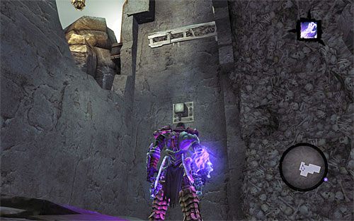 Rozejrzyj się po dolnym poziomie ruin za Monetą Przewoźnika i przystąp w pokazanym na powyższym screenie miejscu do wspinaczki - Wyłom - eksploracja ruin | DODATKOWE LOKACJE | Darksiders 2 - Darksiders 2 - poradnik do gry