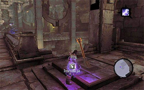 Powróć do poprzedniego obszaru (tego z drugim fragmentem serca) i odszukaj pokazany na powyższym screenie przełącznik, który został Ci już pokazany na jednej z wcześniejszych cut-scenek - Zbudź Wartownika (3) | Serce Góry | Darksiders 2 - Darksiders 2 - poradnik do gry