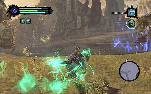 Pojedynek z Wartownikiem jest podzielony na dwie zasadnicze fazy i w każdej z nich musisz dwukrotnie wykonac te same czynności - Boss 7 - Wartownik | Serce Góry | Darksiders 2 - Darksiders 2 - poradnik do gry