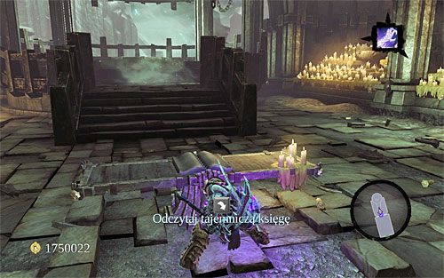 Zainteresuj się przede wszystkim znajdującym się w tym pomieszczeniu jednym z dwudziestu zwojów Szafarza - Odczytaj tajemniczą księgę | Zdobycz Kanclerza | Darksiders 2 - Darksiders 2 - poradnik do gry