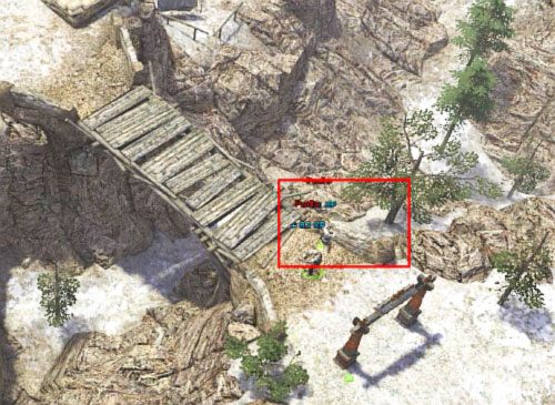 Kiedy oczyścisz teren podejdź bliżej północnego mostu i zza murku pokazanego na screenie zacznij strzelać do pozostałych przeciwników przy następnym punkcie - Monk village [9] - Kampania - połączenie dróg - Jagged Alliance: Crossfire - poradnik do gry