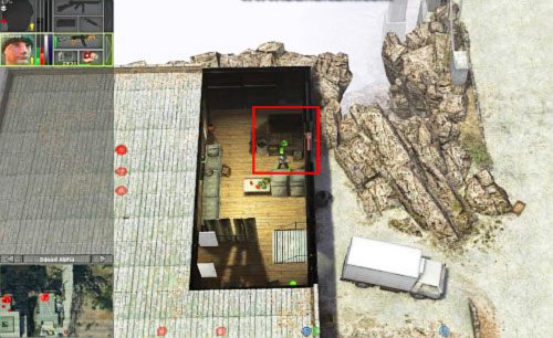 Kiedy oczyścisz region z przeciwników, udaj się do magazynu w zachodniej części mapy, gdzie w pomieszczeniu na screenie, na regale odnajdziesz skradziony towar - Bras [2] - Misje poboczne - Jagged Alliance: Crossfire - poradnik do gry