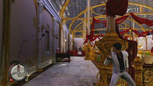 Gdy dotrzesz na górne piętro głównej sali, w pierwszej kolejności zabij wrogów u góry - The Wedding | Opis przejścia Sleeping Dogs - Sleeping Dogs - poradnik do gry