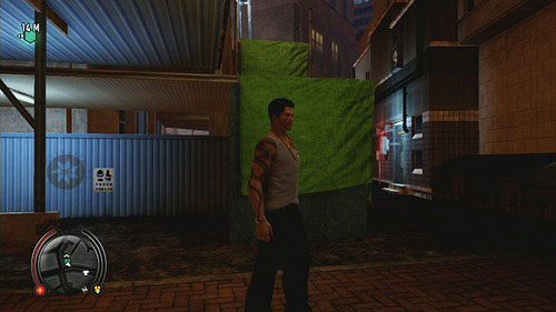 Mężczyzna nie wpuści cię niestety do środka, więc obejdź budynek, a następnie wdrap się na balkon dziewczyny - Conflicted Loyalties | Opis przejścia Sleeping Dogs - Sleeping Dogs - poradnik do gry