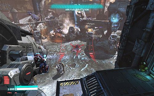 Po walce skorzystaj ze wskazanego komputera, wejdź do budynku i zacznij iść przed siebie - Rozdział 2 - Defend the Ark | Opis przejścia | Transformers Upadek Cybertronu - Transformers: Upadek Cybertronu - poradnik do gry