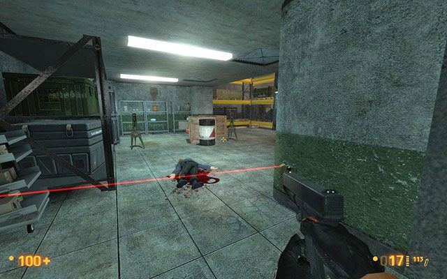 Idź przed siebie, załatw teleportujących się wrogów i przejdź dalej do schodów prowadzących na dół - Weve Got Hostiles - Laserowy szoł | Weve Got Hostiles | Black Mesa - Black Mesa - poradnik do gry