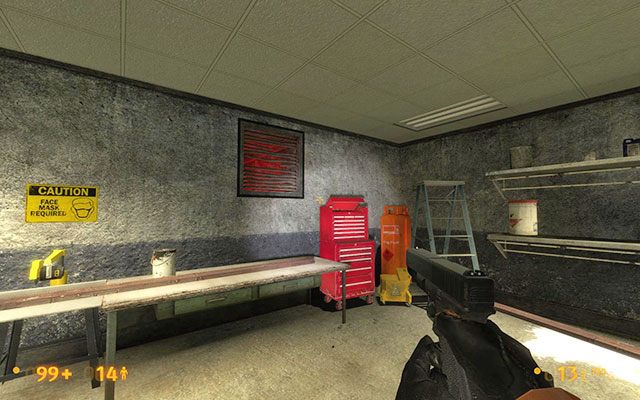 Idź cały czas przed siebie jedyną dostępną drogą, wchodząc po schodach na górę - Weve Got Hostiles - Odrobina słońca | Weve Got Hostiles | Black Mesa - Black Mesa - poradnik do gry