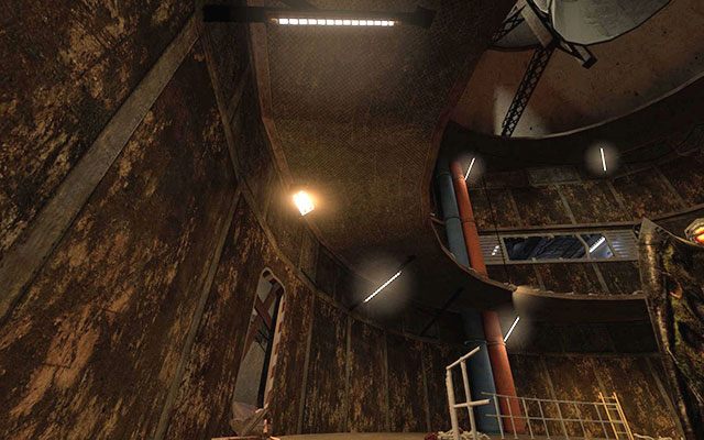 Kontynuując tę taktykę odwracania uwagi zejdź na przedostatni poziom, gdzie znajdziesz zabarykadowane deskami drzwi - Blast Pit - Walka z wiatrakami | Blast Pit | Black Mesa - Black Mesa - poradnik do gry